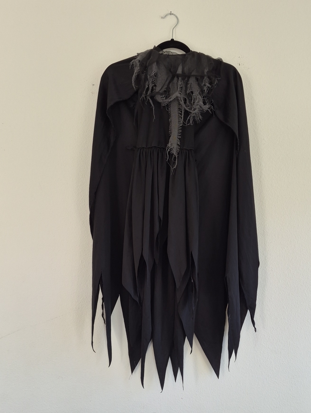 Spirit Halloween Kids Dark Reaper Costume, Size Medium (8-10)
